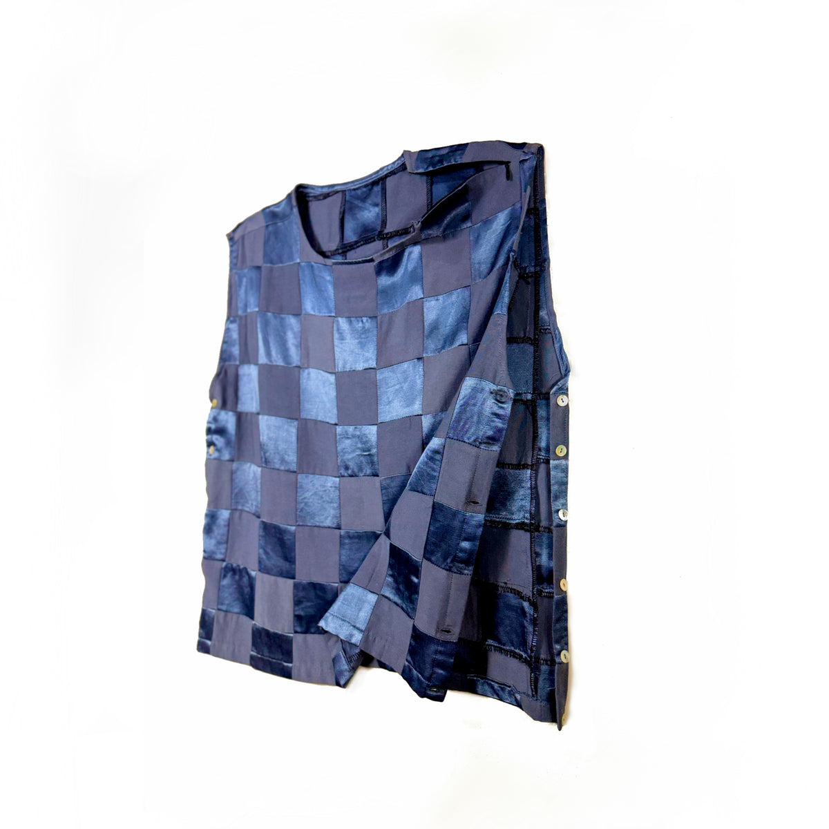 chechered tank top